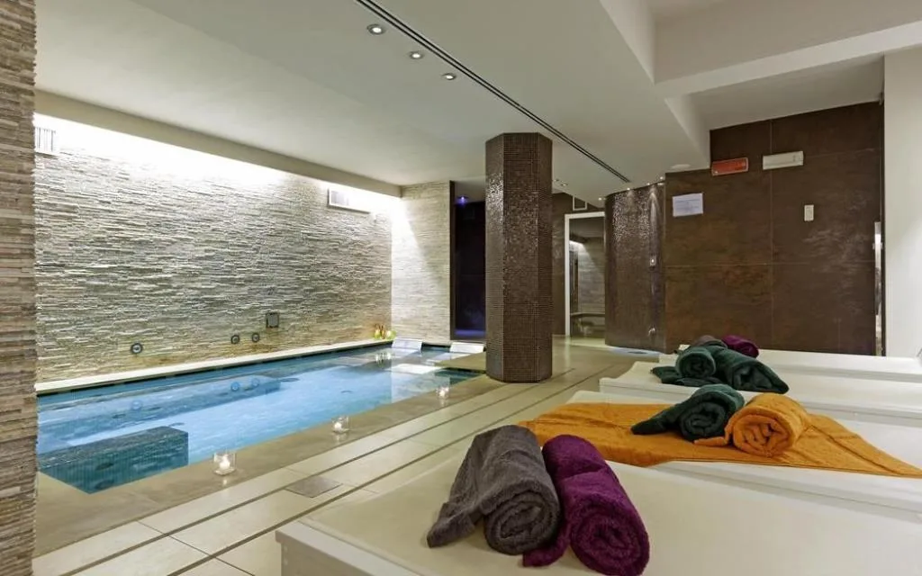Piscina interna