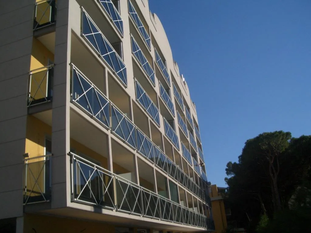 Esterno